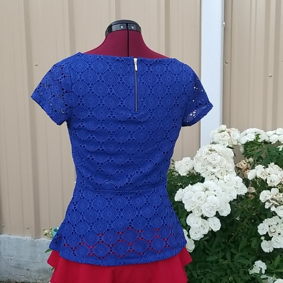 Top - Picture 2 of 2